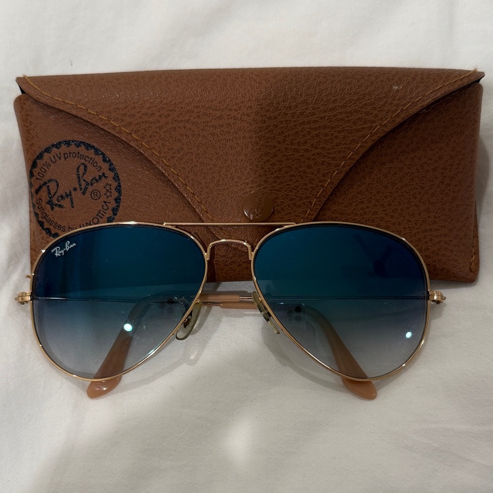 Ray-Ban Aviator Sunglasses with Dark Blue Lenses and Tan Case